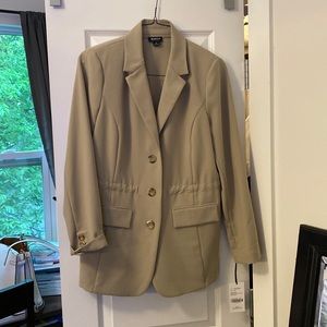 Brand new Worth blazer